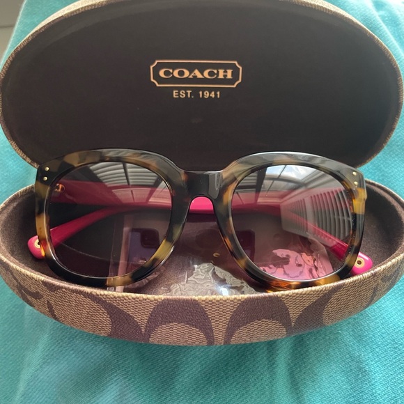 Coach tortoise fucsia sunglasses - Picture 4 of 9
